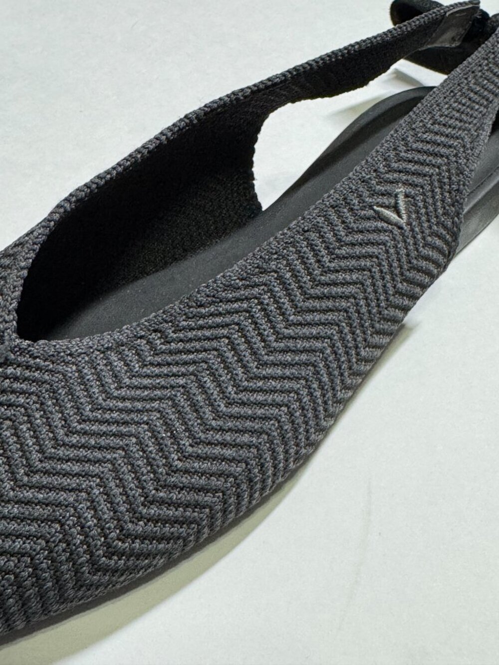 Vivaia Charcoal Gray Women's Pointed Toe Slingback Flats with Bows EU38/US 7.5,8 - Picture 4 of 9